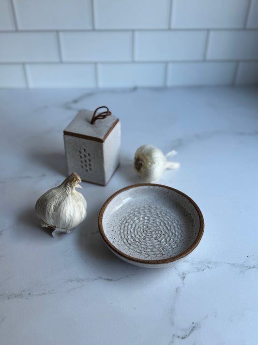 Garlic Grater Dish