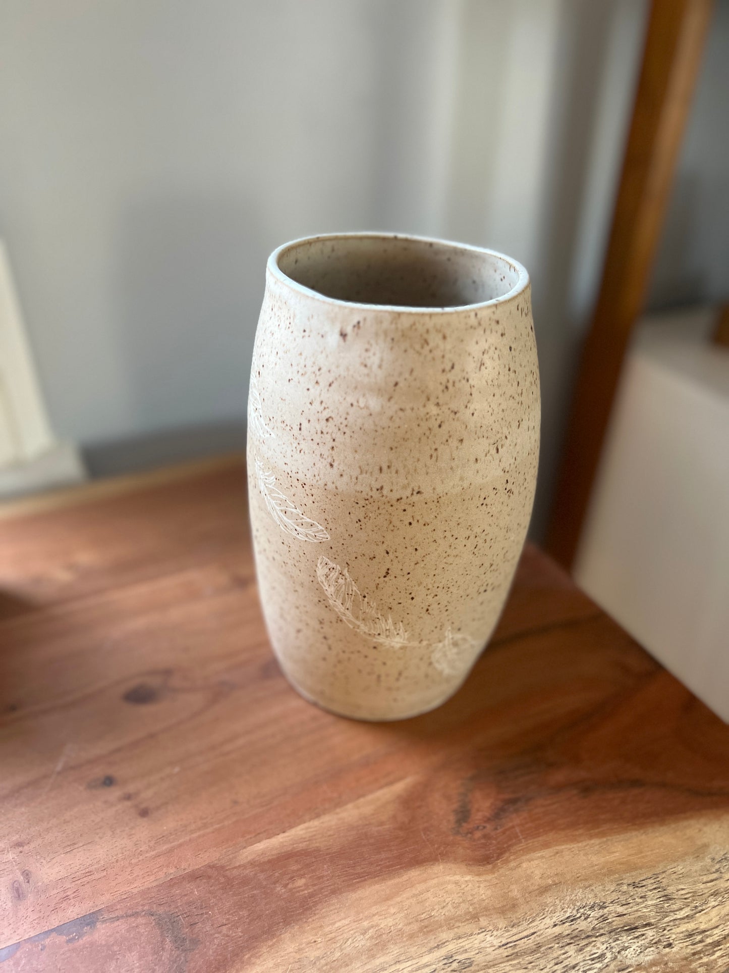 Rowan Feather Vase